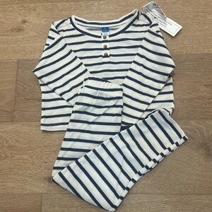 ***NEW*** XS Girls pj set